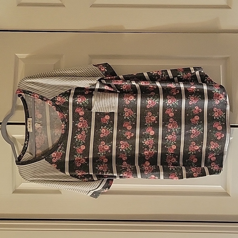 Floral t shirt